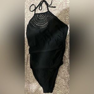 Women’s bathing suit